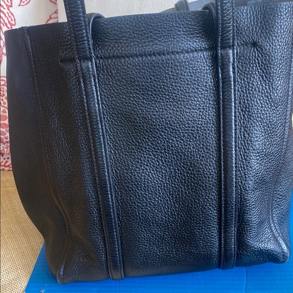 Marc Jacobs Black Pebbled Leather Tote - Picture 4 of 11